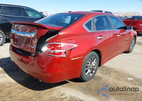 2015 Nissan Altima 2.5 S из США, поврежденный, VIN 1N4AL3AP8FC596187